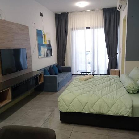 Homestay Shah Rizki At Imperio With Swimming Pool Muslim Friendly ملقا المظهر الخارجي الصورة
