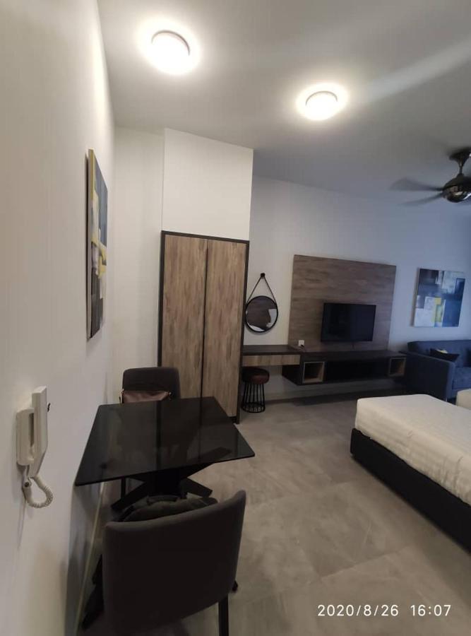 Homestay Shah Rizki At Imperio With Swimming Pool Muslim Friendly ملقا المظهر الخارجي الصورة